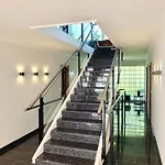 Moderne 1 Mit Sonnenterrasse Und Parkplatz, In Ruhiger Lage, Nur Wenige Gehminuten Zum Ostsee Sandstrand Apartamento