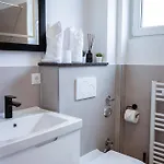 Apartamento Moderne 1 Mit Sonnenterrasse Und Parkplatz, In Ruhiger Lage, Nur Wenige Gehminuten Zum Ostsee Sandstrand *