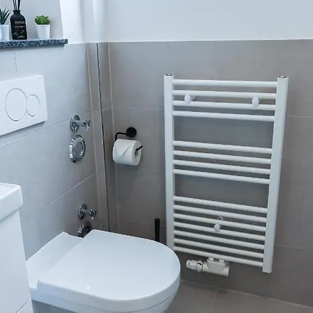 Ostsee Sonnenterrasse: Ruhige Nahe Sandstrand Apartment *