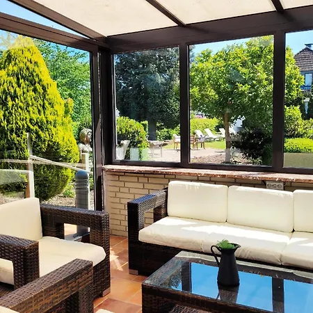 Ostsee Sonnenterrasse: Ruhige Nahe Sandstrand Apartment *