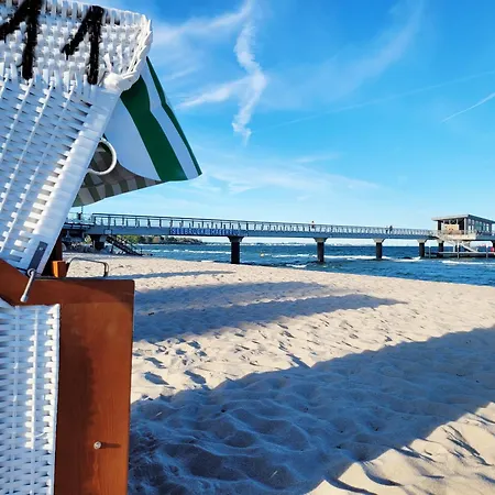 Ostsee Sonnenterrasse: Ruhige Nahe Sandstrand Apartment Scharbeutz