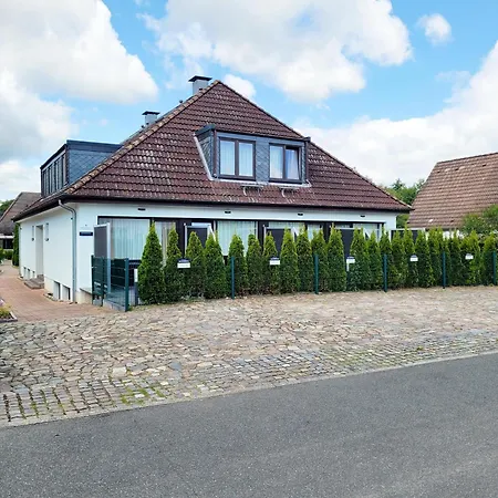 Moderne 1 Mit Sonnenterrasse Und Parkplatz, In Ruhiger Lage, Nur Wenige Gehminuten Zum Ostsee Sandstrand דירה *