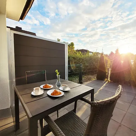 Moderne 1 Mit Sonnenterrasse Und Parkplatz, In Ruhiger Lage, Nur Wenige Gehminuten Zum Ostsee Sandstrand Appartamento *